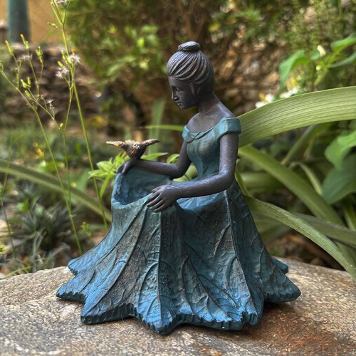 Angel curtsy bird - angel, feeder